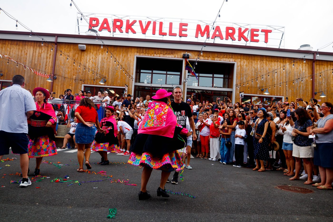 Traditional Peruvian Marinera dancers at Parkville Market